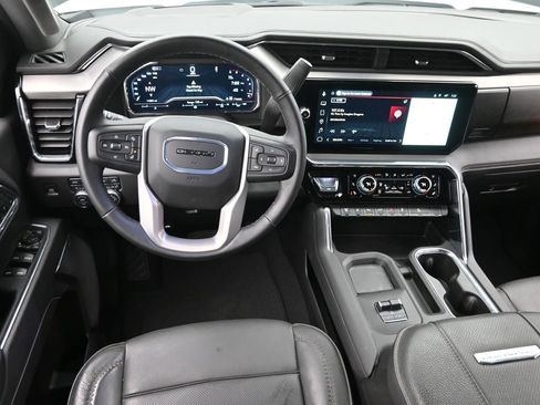 Used 2025 GMC Sierra 2500 Denali w/ Technology Package image 19