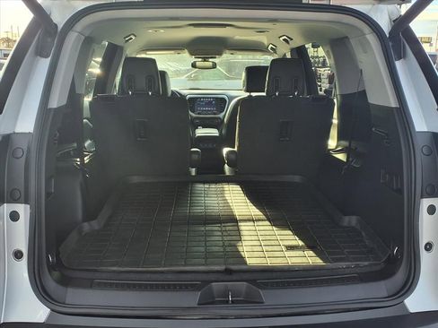 Used 2018 GMC Acadia SLT image 17