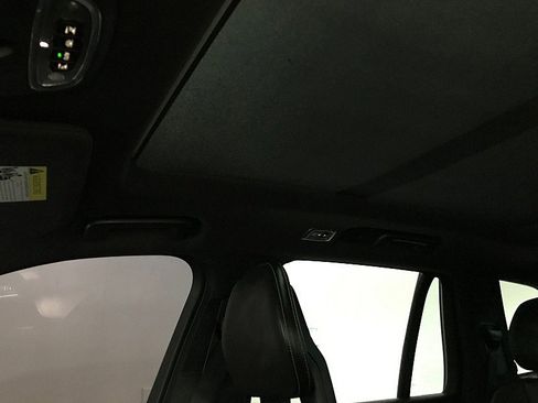 Used 2016 Volvo XC90 T6 R-Design w/ Vision Package image 28