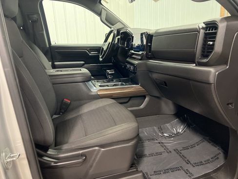 Used 2022 Chevrolet Silverado 1500 RST image 8