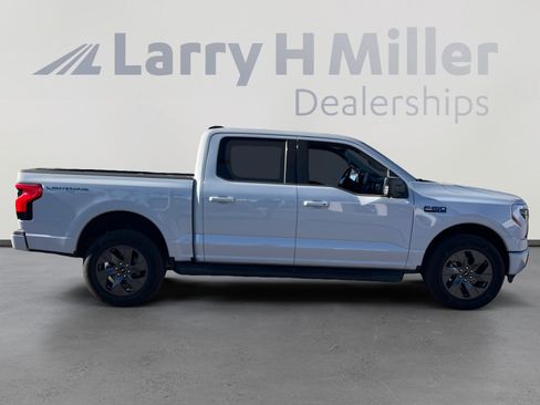 Used 2025 Ford F150 Lightning Flash image 6