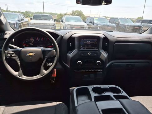 Used 2022 Chevrolet Silverado 1500 Custom RWD image 31