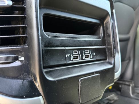 Used 2023 RAM 1500 Big Horn AWD/4WD image 18