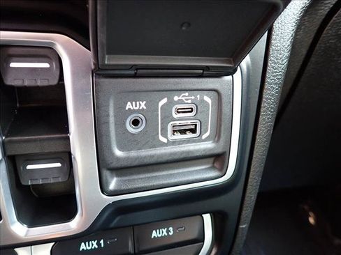 Used 2024 Jeep Wrangler Unlimited Rubicon 4xe w/ Capability Package AWD/4WD image 18