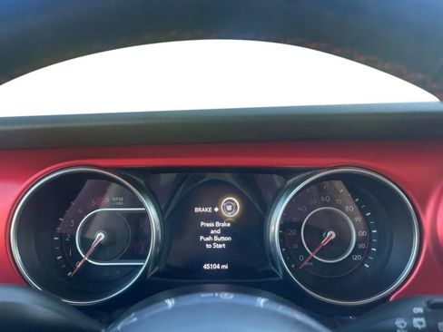 Used 2021 Jeep Wrangler Unlimited Rubicon w/ Cold Weather Group AWD/4WD image 29