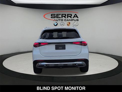 Used 2026 Mercedes-Benz GLC 300 4MATIC image 4