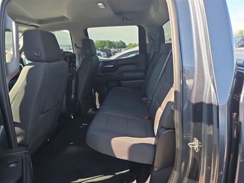 Used 2019 Chevrolet Silverado 1500 LT w/ Fleet Comfort Package AWD/4WD image 9