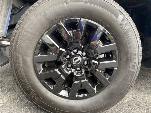 Used 2024 Nissan Frontier SL w/ Technology Package AWD/4WD image 41