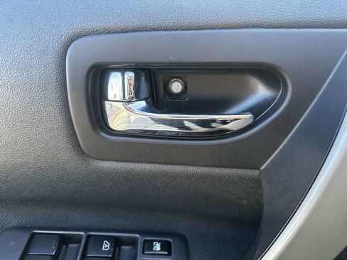 Used 2013 Nissan Rogue S image 10