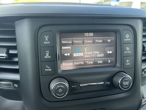 Used 2020 RAM 3500 Tradesman w/ Chrome Appearance Group image 18