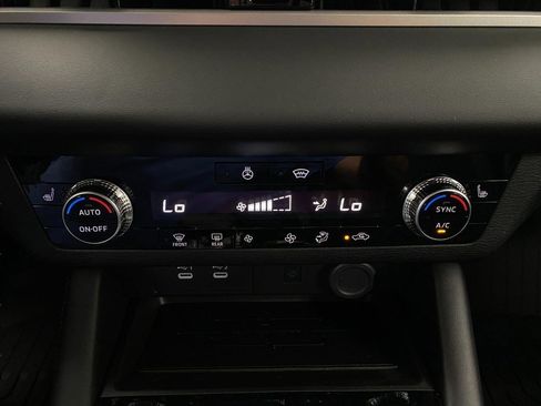 New 2026 Mitsubishi Outlander AWD image 58