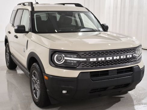 Used 2025 Ford Bronco Sport Big Bend w/ Convenience Package AWD/4WD image 4