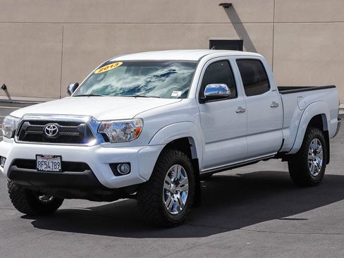 Used 2013 Toyota Tacoma 4x4 Double Cab w/ Limited Pkg image 3