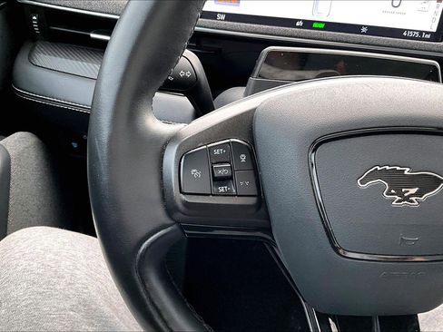 Used 2021 Ford Mustang Mach-E Premium image 22