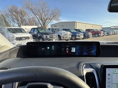 Certified 2025 Ford Expedition Max Active image 9