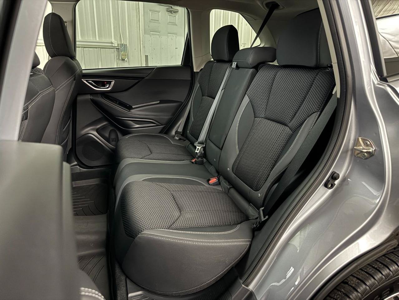 Used 2020 Subaru Forester Premium AWD/4WD image 8