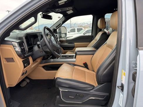 Used 2024 Ford F350 Lariat image 25