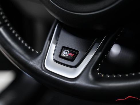 Used 2020 Jaguar F-PACE SVR image 76