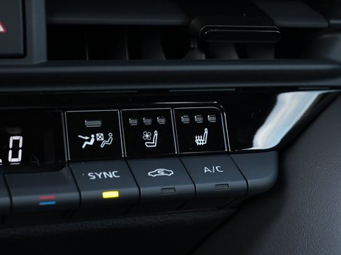 New 2026 Toyota Crown XLE image 4