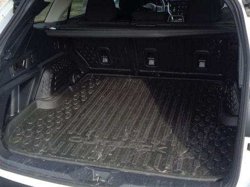Certified 2025 Subaru Outback Premium AWD/4WD image 8