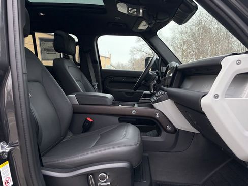 Certified 2024 Land Rover Defender 130 S image 18