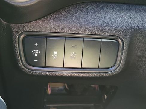 Used 2024 Kia Soul LX w/ Option Group 015 FWD image 27