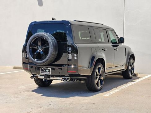 New 2025 Land Rover Defender 130 V8 AWD/4WD image 4