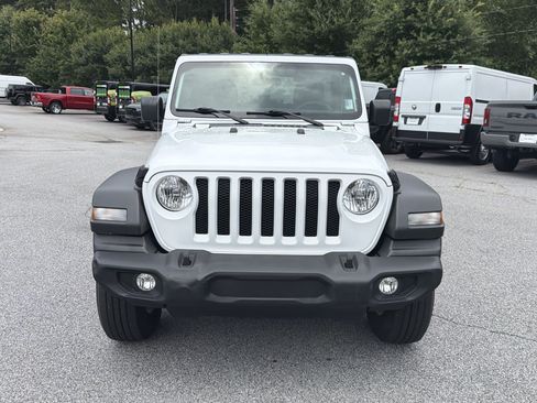 Used 2022 Jeep Wrangler Unlimited Sport AWD/4WD image 2