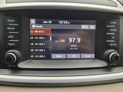 Used 2020 Kia Sorento LX w/ LX I4 Convenience Package FWD image 25