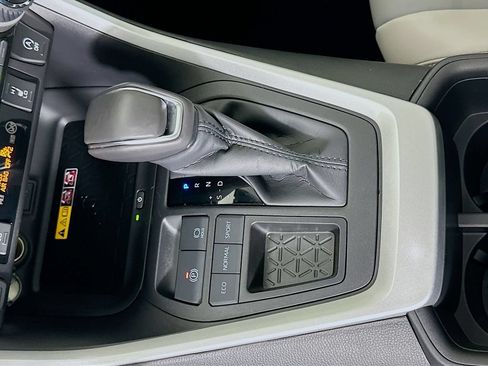 Used 2025 Toyota RAV4 XLE Premium w/ Weather Package FWD image 17