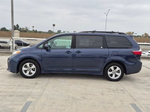 Used 2020 Toyota Sienna LE FWD image 14
