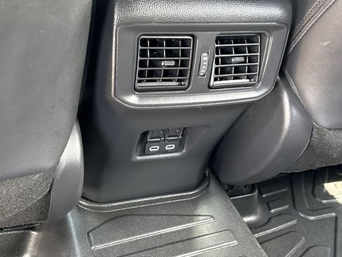 Used 2024 Toyota RAV4 XSE AWD/4WD image 14