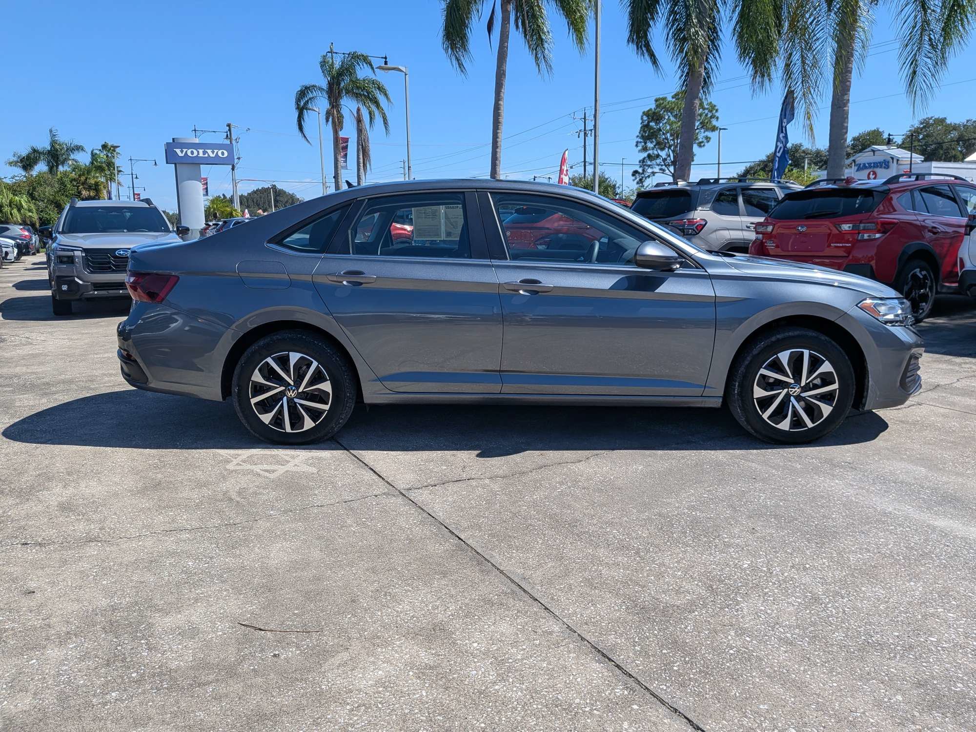 Used 2023 Volkswagen Jetta S FWD image 3