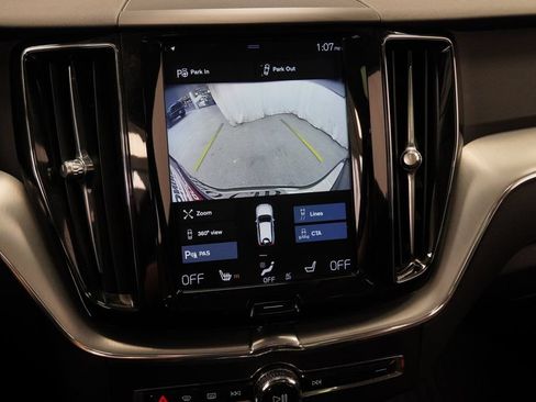 Used 2018 Volvo XC60 T6 Momentum w/ Advanced Package AWD/4WD image 33
