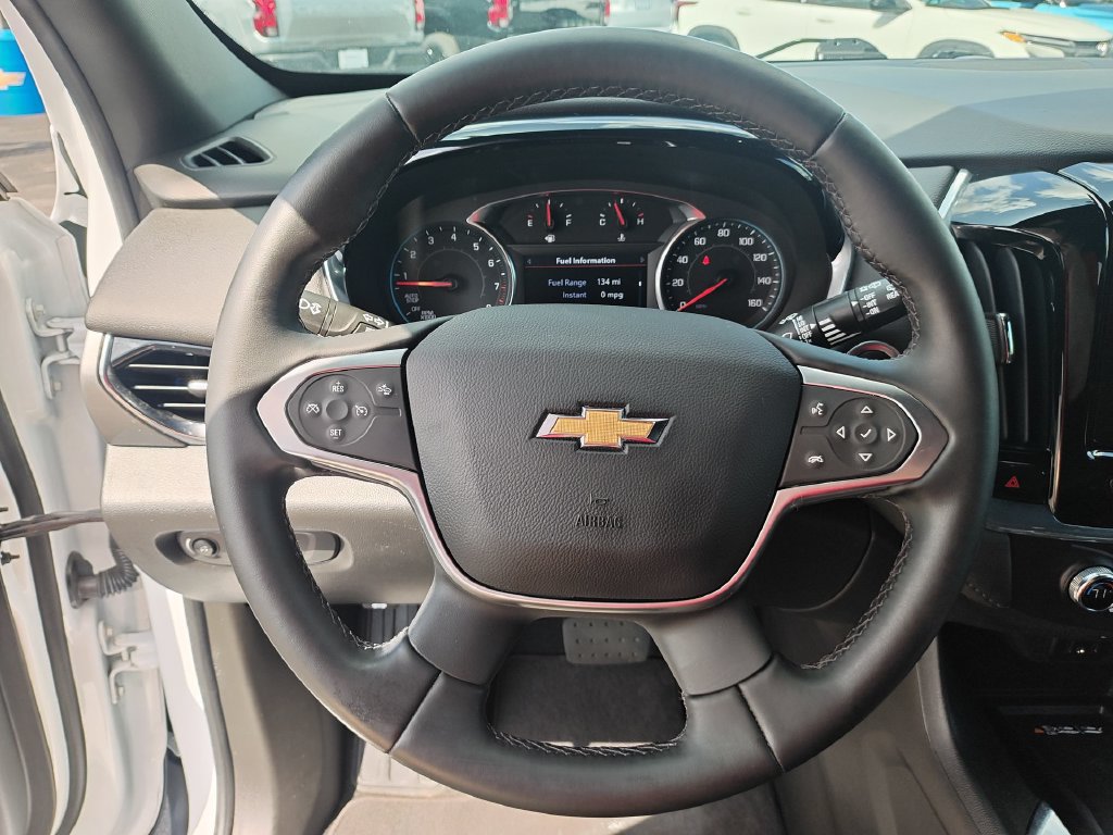 Used 2023 Chevrolet Traverse LT FWD image 14
