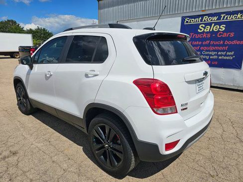 Used 2020 Chevrolet Trax LT w/ Redline Edition AWD/4WD image 5