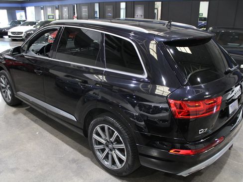 Used 2017 Audi Q7 3.0T Premium Plus w/ Premium Plus Package AWD/4WD image 12