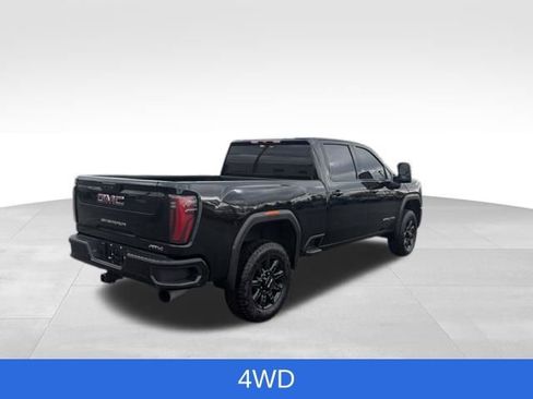 Used 2024 GMC Sierra 2500 AT4 image 6