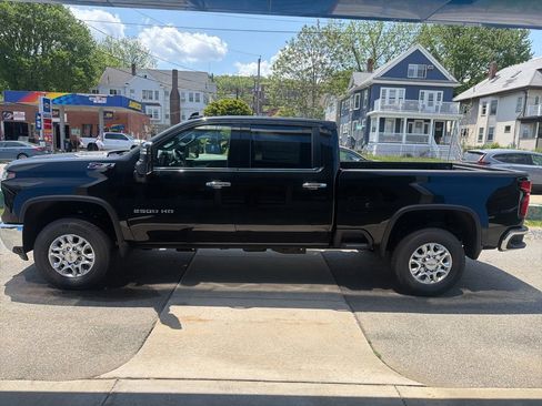 New 2026 Chevrolet Silverado 2500 LTZ w/ LTZ Plus Package AWD/4WD image 2