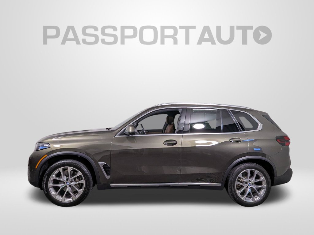 Used 2024 BMW X5 xDrive40i w/ Executive Package AWD/4WD image 2