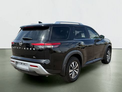 Used 2022 Nissan Pathfinder SL FWD image 5