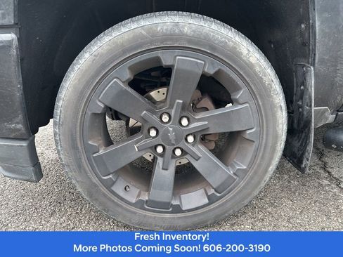 Used 2017 Chevrolet Silverado 1500 LT w/ All Star Edition AWD/4WD image 9