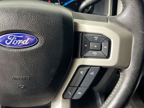 Used 2017 Ford F350 Lariat w/ Lariat Ultimate Package AWD/4WD image 19