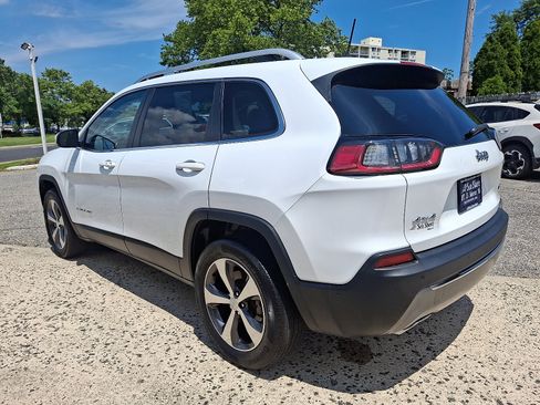 Used 2019 Jeep Cherokee Limited w/ Technology Group image 4