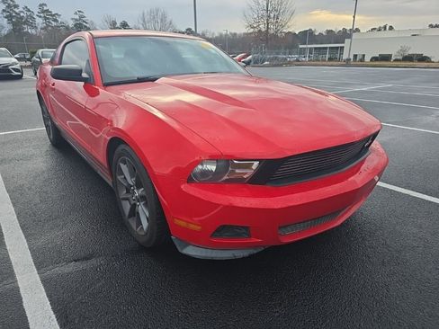Used 2011 Ford Mustang Premium w/ 203A Rapid Spec Order Code image 11