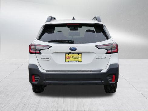 Used 2022 Subaru Outback Premium image 6