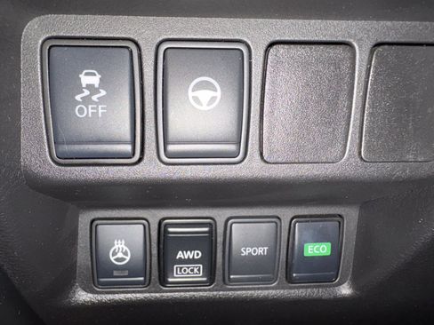 Used 2020 Nissan Rogue Sport SL w/ Premium Package AWD/4WD image 23