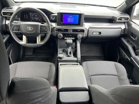 Certified 2025 Toyota 4Runner SR5 AWD/4WD image 19