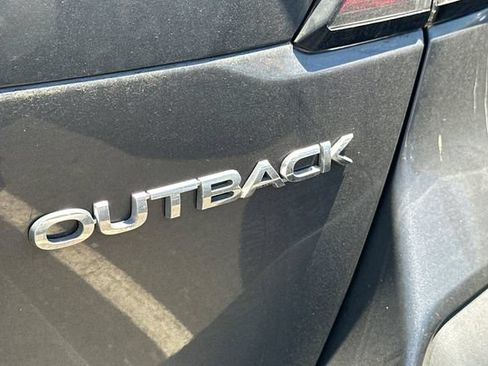 Used 2024 Subaru Outback Premium AWD/4WD image 7