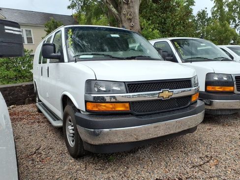 Used 2024 Chevrolet Express 2500 w/ Driver Convenience Package RWD image 1